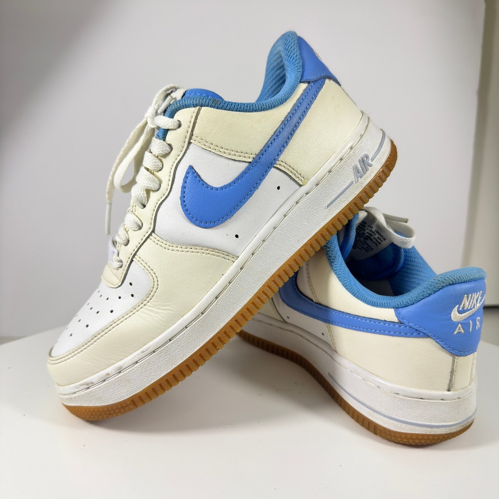 Nike Air Force 1 Low Womens Size 7 White Cream Blue Gum Sole AQ3778-992